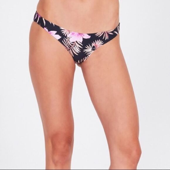 Amuse Society Maela Skimpy Bottom - Picture 1 of 2